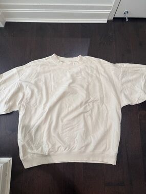 Classic Crewneck Sweatshirt - Cream